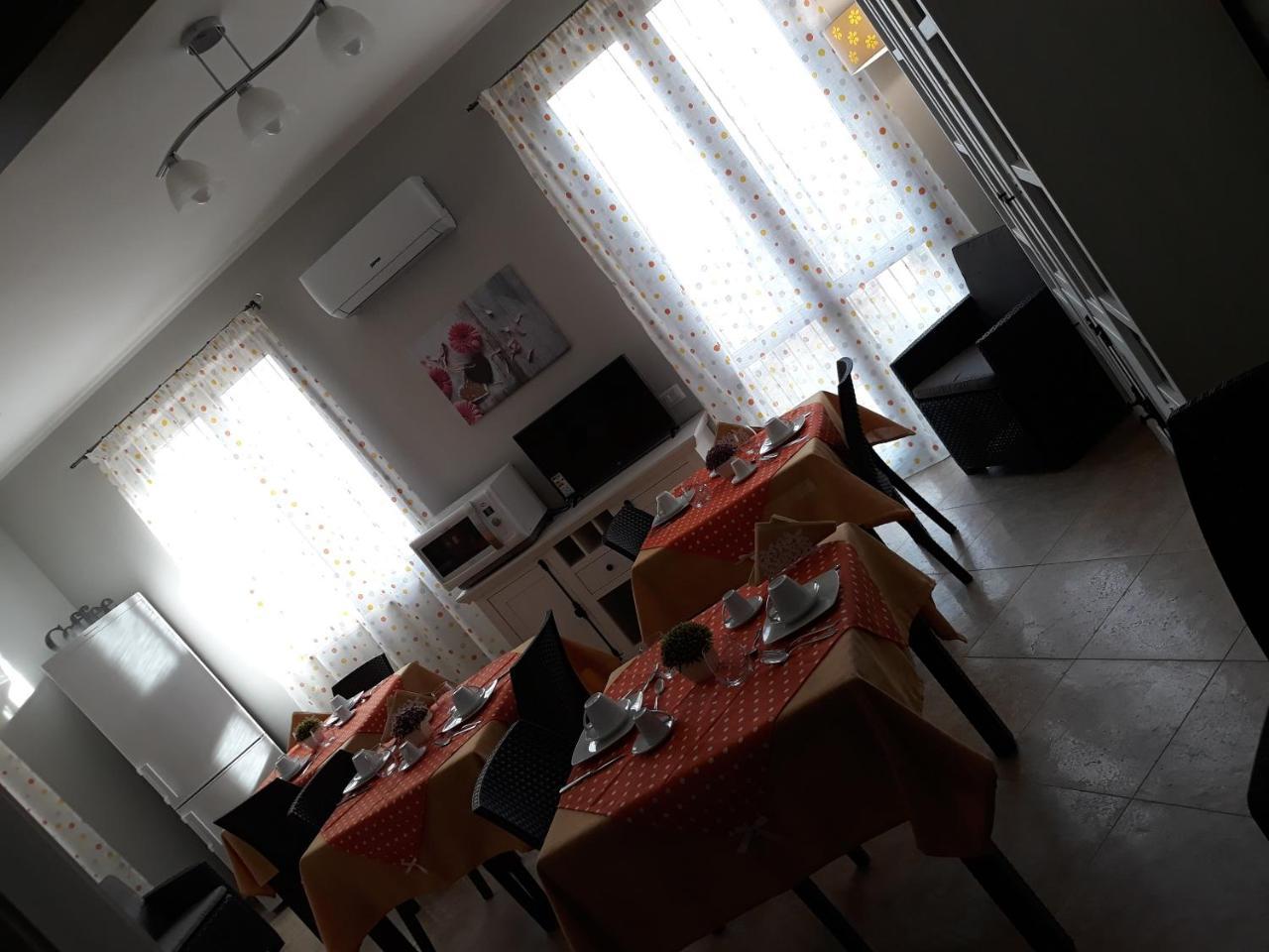 A Casa Di Simona Bed & Breakfast มอนเรอาเล ภายนอก รูปภาพ