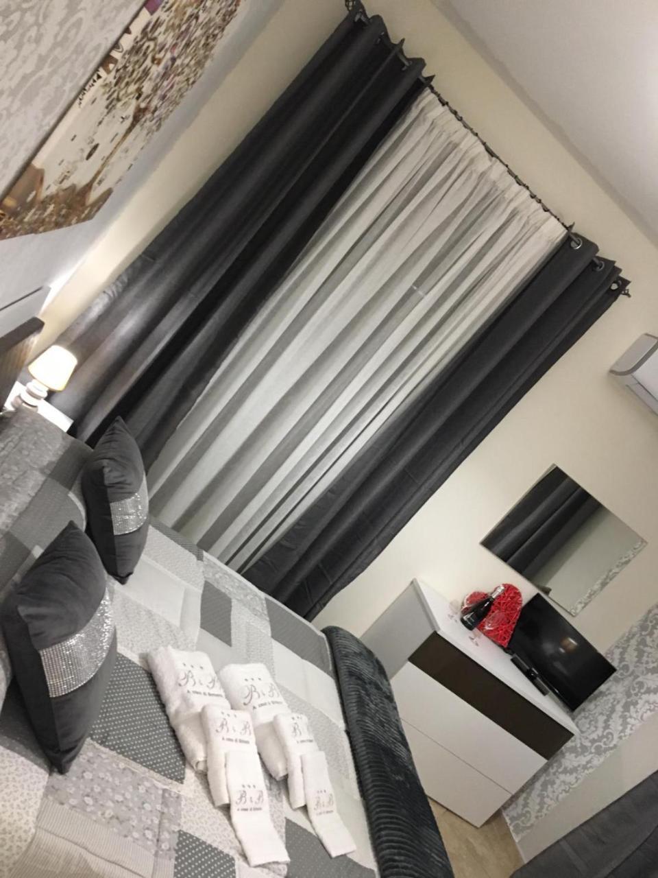 A Casa Di Simona Bed & Breakfast มอนเรอาเล ภายนอก รูปภาพ