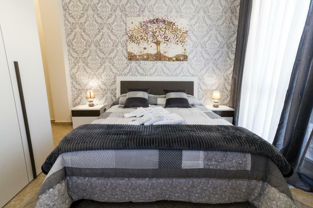 A Casa Di Simona Bed & Breakfast มอนเรอาเล ภายนอก รูปภาพ
