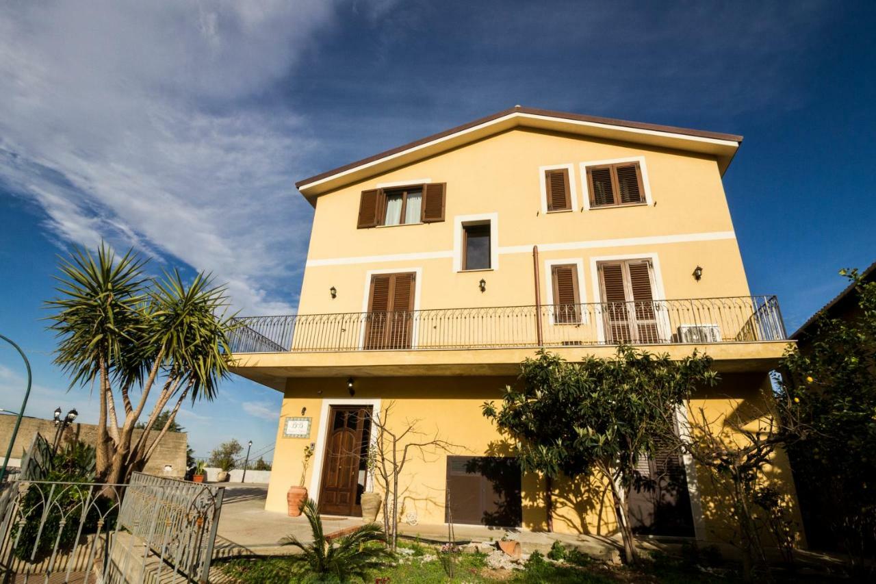 A Casa Di Simona Bed & Breakfast มอนเรอาเล ภายนอก รูปภาพ