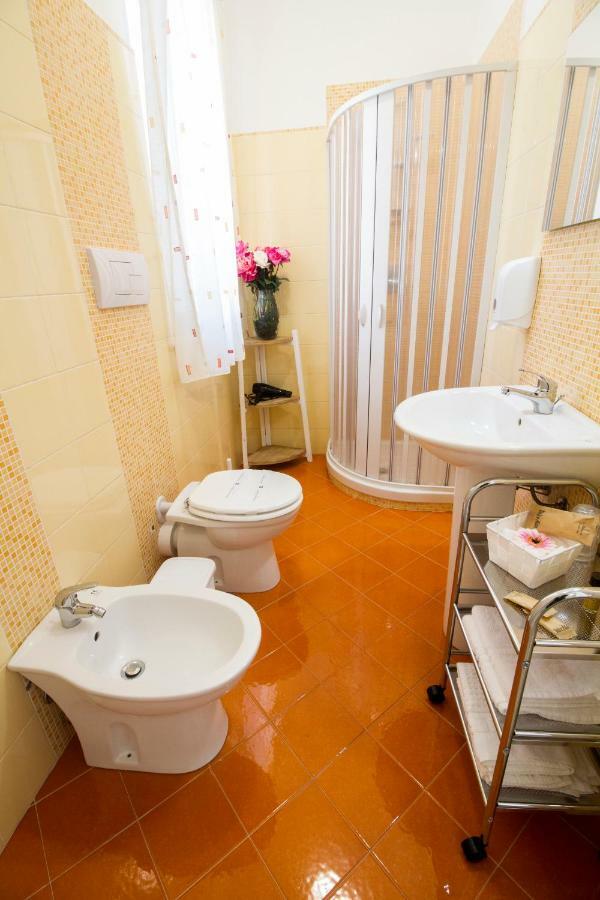 A Casa Di Simona Bed & Breakfast มอนเรอาเล ภายนอก รูปภาพ