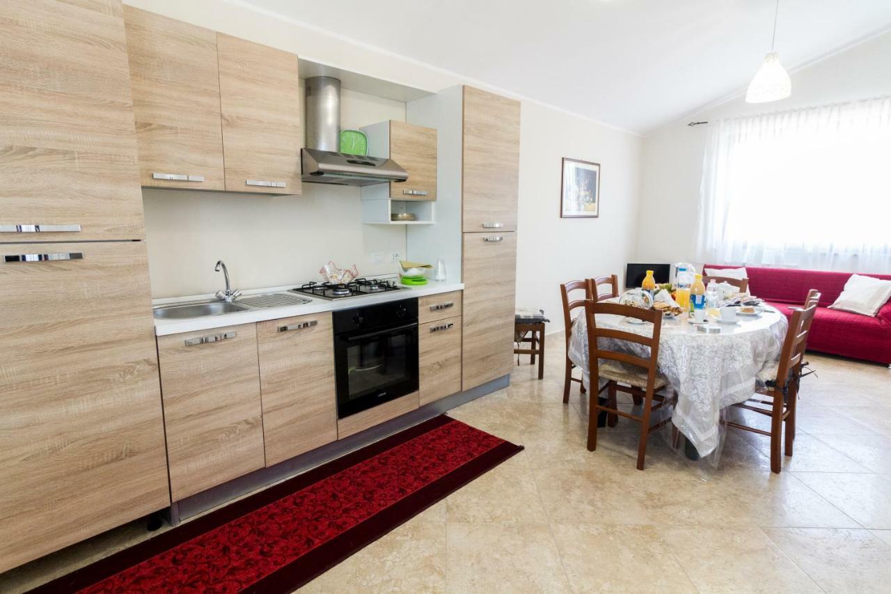 A Casa Di Simona Bed & Breakfast มอนเรอาเล ภายนอก รูปภาพ