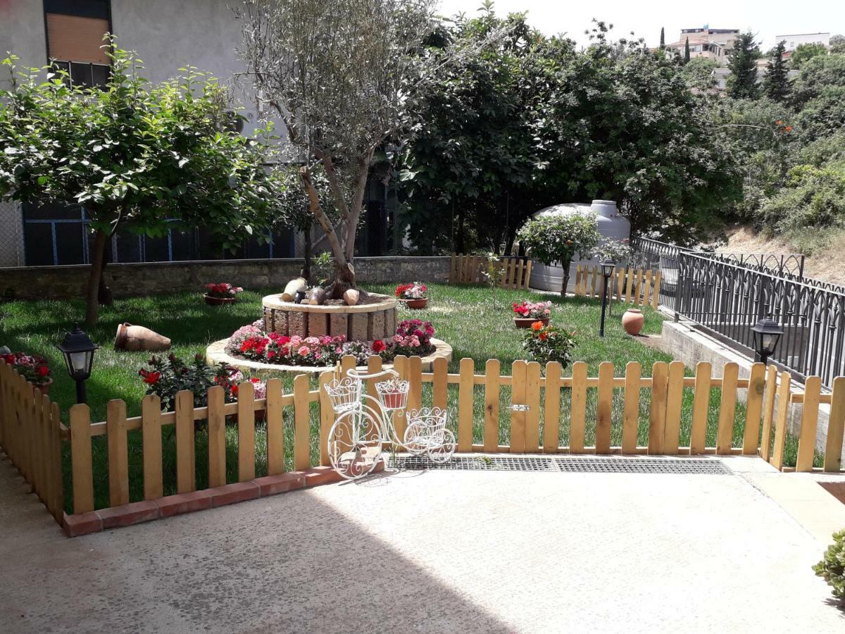 A Casa Di Simona Bed & Breakfast มอนเรอาเล ภายนอก รูปภาพ