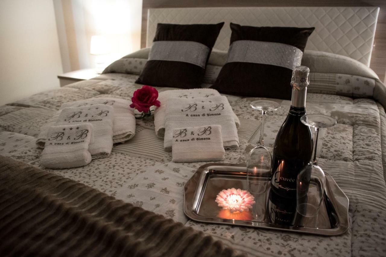 A Casa Di Simona Bed & Breakfast มอนเรอาเล ภายนอก รูปภาพ